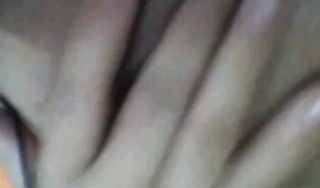 Muy hermosa chica que está dentro del intestino xxx casero español
