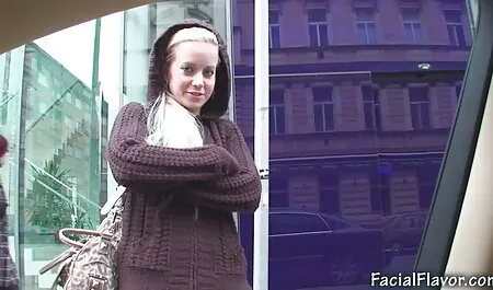 Linda joven puta xxx con mi prima casero con cajero en el transporte