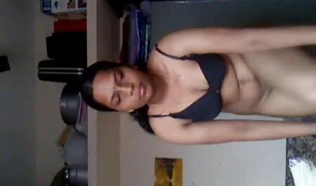 Un hombre negro sano xxx casero latino plantó su tronco en el pozo femenino