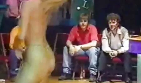 Cogí un lugar de mierda, se forno casero lo traje y la cogí debajo de la cámara
