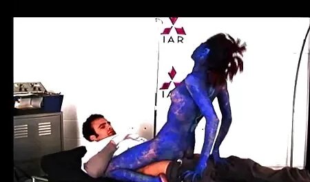 Hombres competentes bajo dictado se convirtieron en videos caseros de jovencitas desnudas lesbianas