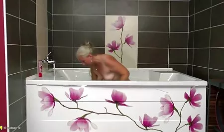 La videos caseros colombianas esbelta mujer negra follada y follada su cara cubierta de semillas