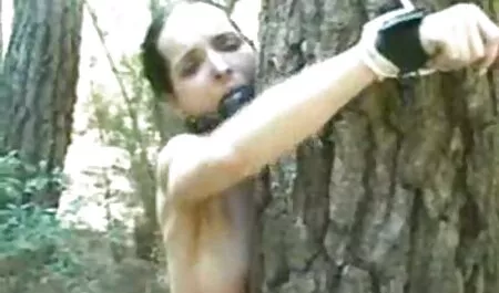 Pernbon sexo casero mexicanas con una chica en el vestuario