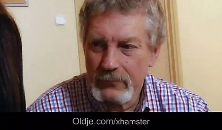 A ella le gusta hacer pono cacero que el chico polla feliz