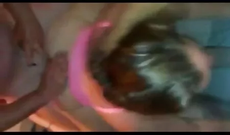 chica amable porn anal casero pulverizar virgen