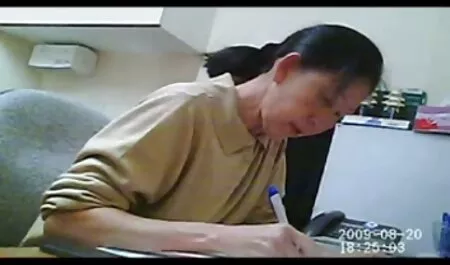 Mientras que el marido no está videos gay caseros xxx allí