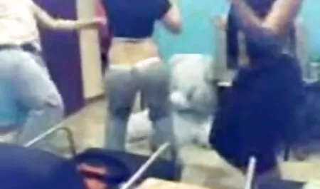 Se quitó videos caseros infieles toda la ropa y comenzó a masturbarse.