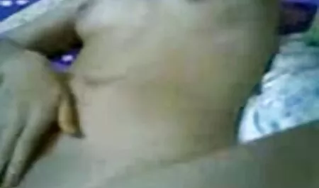 Una pareja amorosa agrega amor e interés a la música videos caseros de famosas romántica