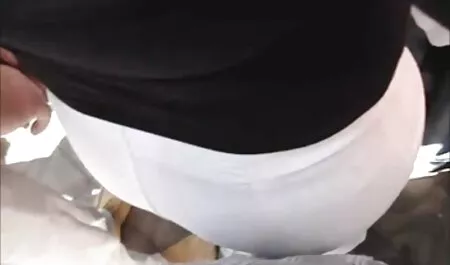 Su pasión xxx con mi prima casero tembló y le gritó