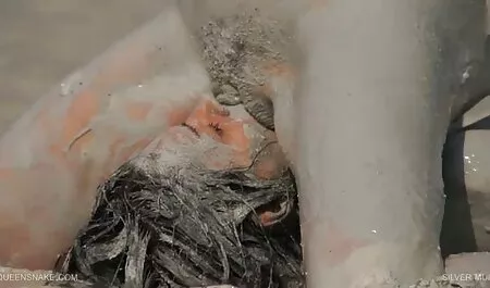 Hay una chica estúpida no solo en su boca y sombrero, sino también en un pozo sin videos xxx caseros culonas desarrollar