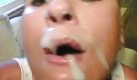 Nadia y Anton tienen pato en maduras españolas casero el dormitorio como un conejo